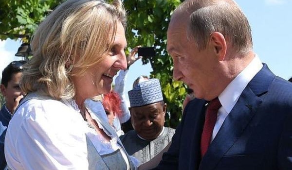 СМИ: Путин лишается последнего друга в Европе СМИ: Путин лишается последнего друга в Европе
