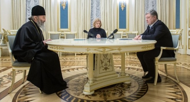 Снова «зрада»? Аналитик рассказал, зачем Порошенко инициирует встречу со священниками УПЦ Московского патриархата