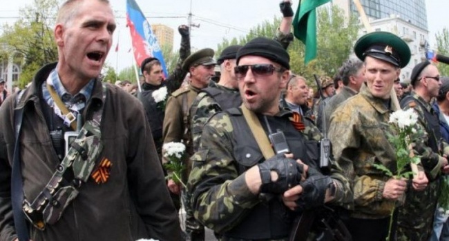 «За неявку на «выборы» боевики угрожают тюрьмой или еще хуже»: озвучена методика российских наемников «За неявку на «выборы» боевики угрожают тюрьмой или еще хуже»: озвучена методика российских наемников