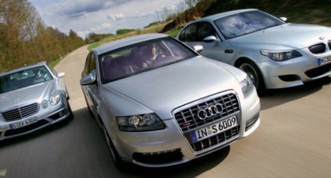 Все для людей: ввозишь «бляху» за 10-15 штук – «растаможка» копеечная, получаешь зарплату свыше 55 штук грн – не платишь ЕСВ 