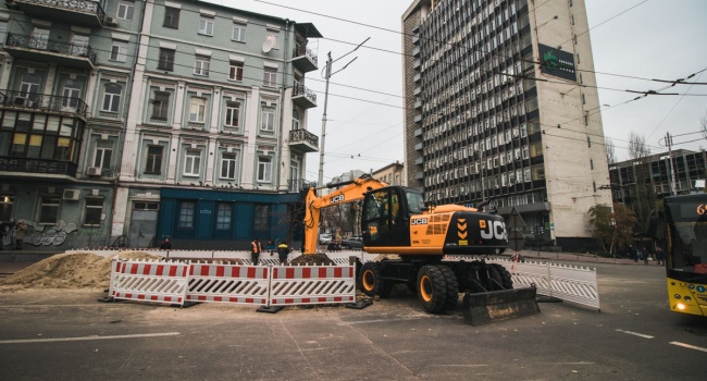 Как обстоят дела после прорыва трубы водоснабжения в Киеве