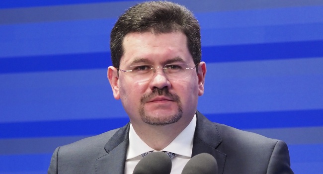 У Порошенко жестко ответили Путину, поставив на своем место главу Кремля У Порошенко жестко ответили Путину, поставив на своем место главу Кремля