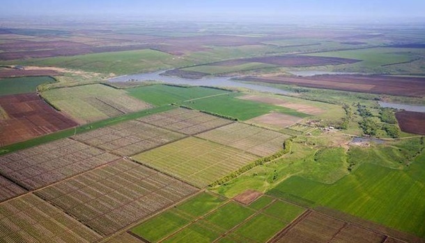Деятельность фермеров Украины будут контролировать со спутника