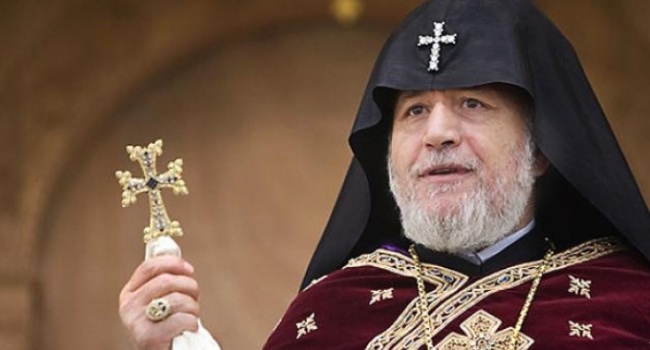 Церковь Армении опротестовала предоставление Томоса Украине