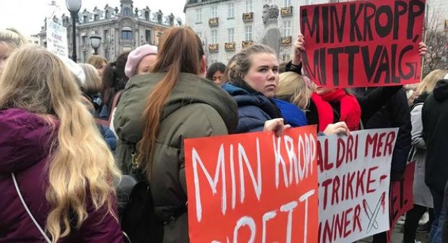 В Норвегии протестуют против ограничения абортов