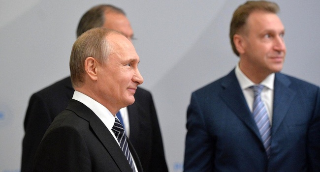 Сингапурские власти знают, как отучить Путина от опозданий Сингапурские власти знают, как отучить Путина от опозданий