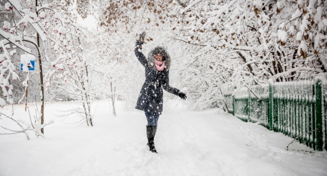 Всю Украину завалит мокрым снегом: синоптики обновили прогноз