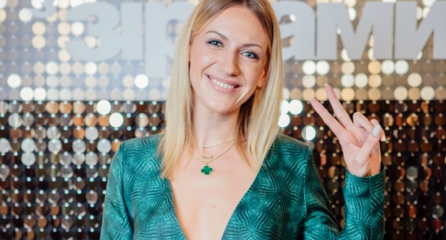 «Тобі потрібно в цирк з зірками»: Леся Нікітюк висміяла Кухар та Яму, опублікувавши провокативне фото «Тобі потрібно в цирк з зірками»: Леся Нікітюк висміяла Кухар та Яму, опублікувавши провокативне фото