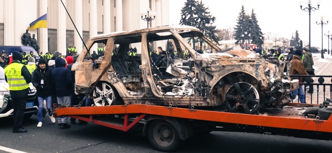 Под ВРУ привезли сгоревший Range Rover лидера движения  «Авто Евро Силы»