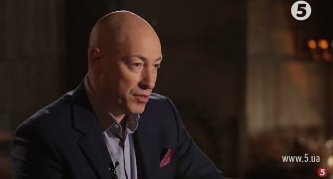 Если бы украинцы узнали, какие агенты ФСБ и КГБ сидят на руководящих постах, они бы плакали, – Гордон Если бы украинцы узнали, какие агенты ФСБ и КГБ сидят на руководящих постах, они бы плакали, – Гордон