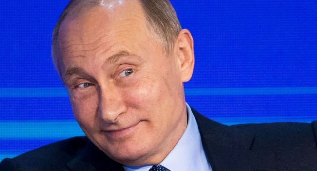 Опрос в РФ: рейтинг Путина обрушился до «докрымского» уровня Опрос в РФ: рейтинг Путина обрушился до «докрымского» уровня