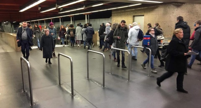 Казанский: в метро ЕС уже давно нет «совковых» дверей и турникетов, которые у нас бью пассажиров по лицу и по ногам