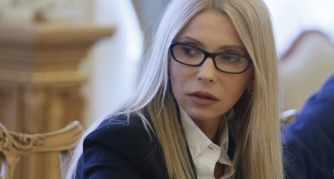 Тимошенко опубликовала обращение, в котором не упоминается военное положение Тимошенко опубликовала обращение, в котором не упоминается военное положение