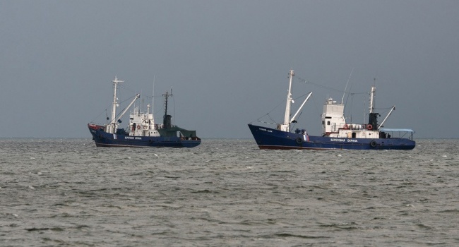 Россия блокирует 18 торговых судов в водах Азовского моря Россия блокирует 18 торговых судов в водах Азовского моря