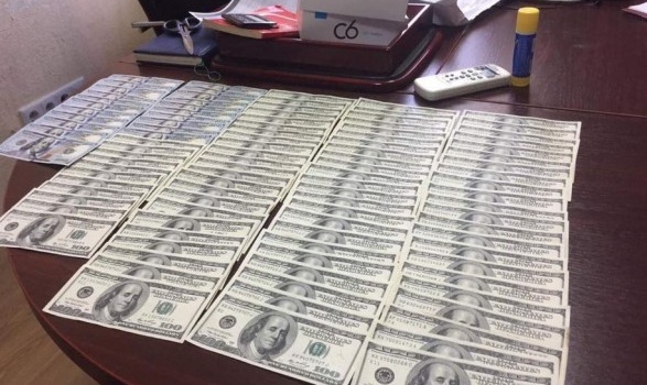 Киевский адвокат хотел прикрыть норовлю людьми, предлагая прокурору $30 тыс. взятки Киевский адвокат хотел прикрыть норовлю людьми, предлагая прокурору $30 тыс. взятки