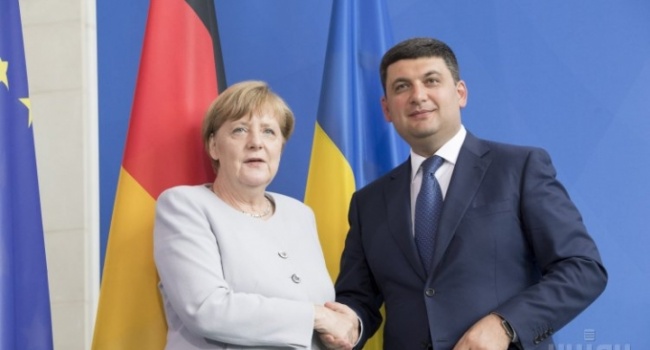 Меркель подтвердила, что России не избежать санкций, если украинские моряки не будут на свободе Меркель подтвердила, что России не избежать санкций, если украинские моряки не будут на свободе