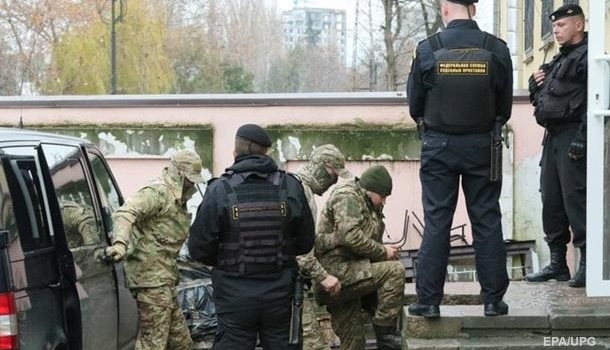 Чийгоз: Украинских моряков вывозят из СИЗО Симферополя 