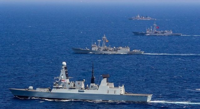 «Военно-морские бараны»: публицист резко осадил «героев» Путина из-за инцидента в Керченском проливе «Военно-морские бараны»: публицист резко осадил «героев» Путина из-за инцидента в Керченском проливе