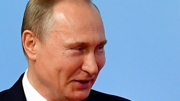 Путина рассмешила просьба разрешить употребление нецензурной лексики