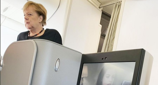 Меркель прилетела в Аргентину обычным рейсом: в сети показали фото