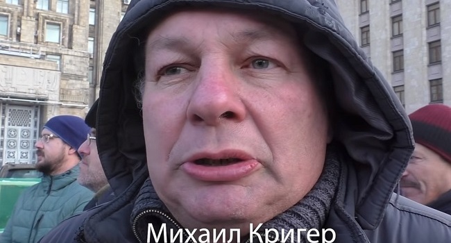 «Путин нас ведет по пути Гитлера»: в Москве 20 человек провели акцию в поддержку Украины «Путин нас ведет по пути Гитлера»: в Москве 20 человек провели акцию в поддержку Украины