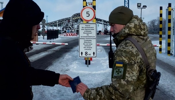 В Украину вдвое уменьшился поток россиян В Украину вдвое уменьшился поток россиян