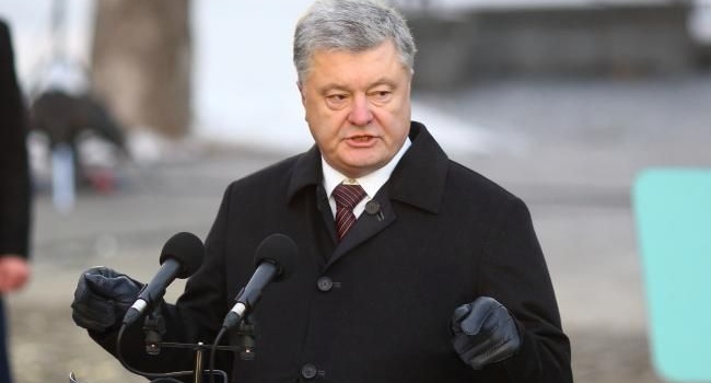 Порошенко призвал РФ немедленно освободить пленных украинских моряков, сделав предупреждение Москве Порошенко призвал РФ немедленно освободить пленных украинских моряков, сделав предупреждение Москве