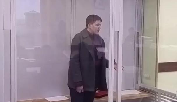Савченко отказывается от воды и еды Савченко отказывается от воды и еды