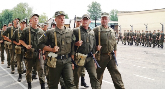 В воинской части под Киевом с отравлением госпитализировали 20 солдат 