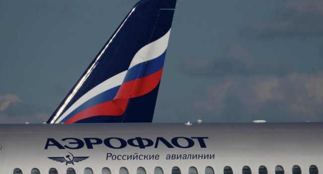 Блогер показал, чем кормят пассажиров рейса Москва-Симферополь