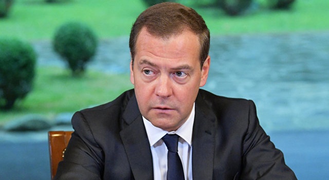 Медведев предъявил Киеву наглый ультиматум: в соцсетях шквал иронических комментариев