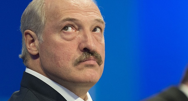 Эксперт: Лукашенко пора определиться, с кем он - с Киевом или Москвой Эксперт: Лукашенко пора определиться, с кем он - с Киевом или Москвой