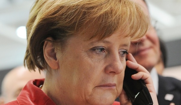 Меркель в телефонном режиме поговорила с Путиным: стали известны требования
