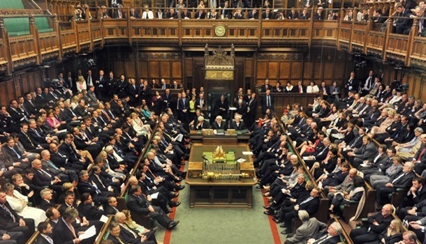 В британском парламенте состоятся экстренные дебаты