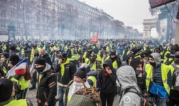 Беспорядки во франции фото