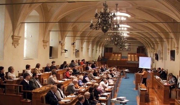 «За грубое нарушение международных норм»: Чехия инициирует антироссийские санкции за агрессию в Керченском проливе «За грубое нарушение международных норм»: Чехия инициирует антироссийские санкции за агрессию в Керченском проливе