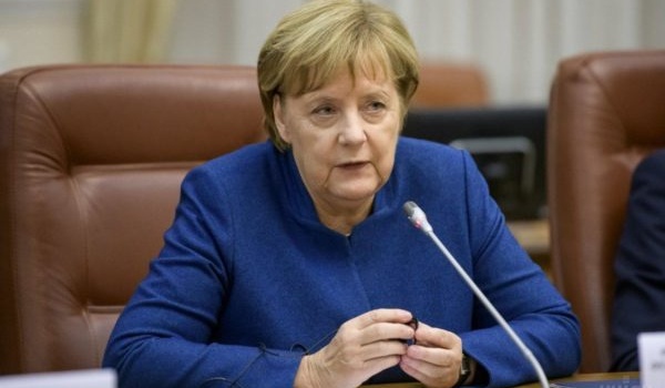 Ангела Меркель может досрочно покинуть должность канцлера – источник 