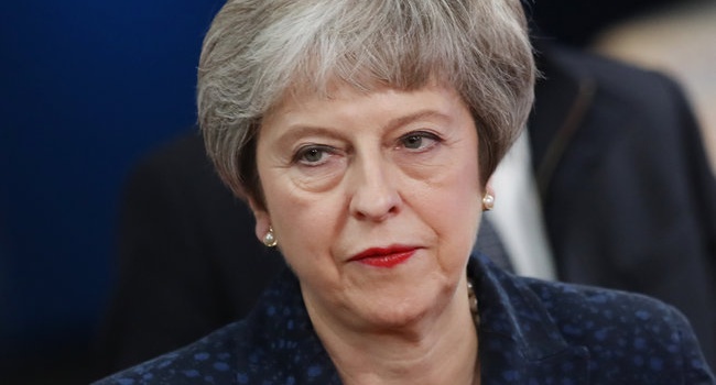 В Британии проголосовали относительно отставки Терезы Мэй
