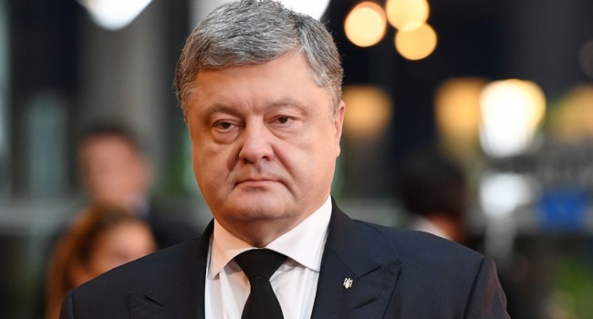 В России прокомментировали слова Порошенко о войне: «Украинский фарс просто трагичен»