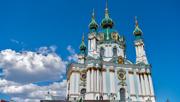 Литургию Вселенского патриархата в Киеве посетили несколько десятков человек
