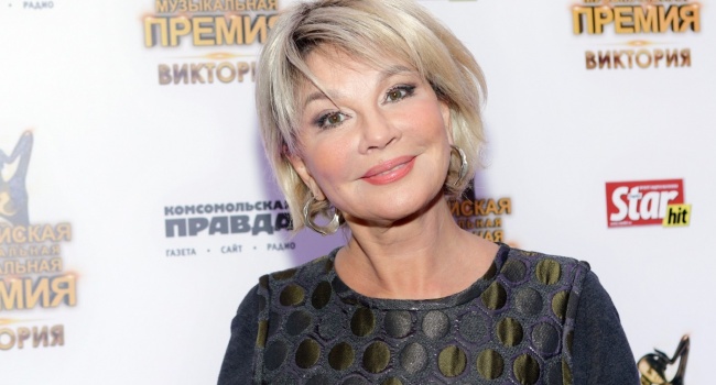 Российская актриса объяснила секрет своей вечной молодости: «Спортом не занимаюсь, пью алкоголь»