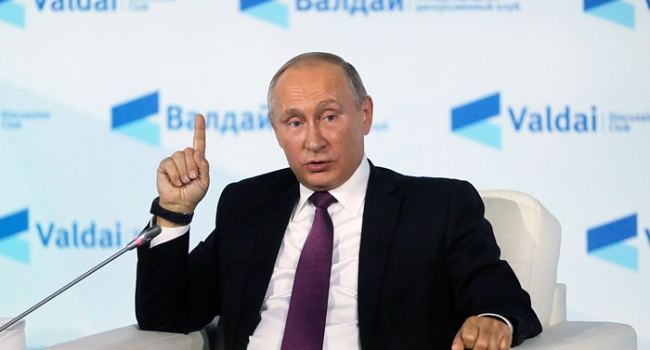 Россия планирует обвинить Украину в использовании химоружия, – волонтер