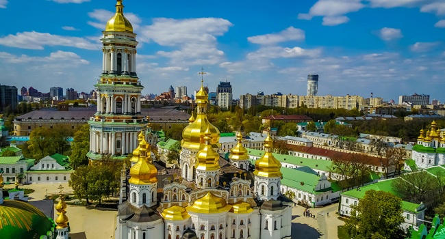 Блогер: ни одна из православных церквей не прислала поздравления Украине