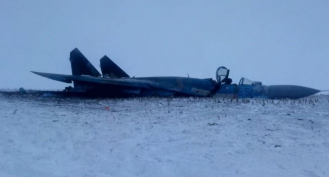 Опубликовали фото с места падения Су-27
