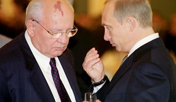 Горбачев поспорил с Путиным из-за американских ракет