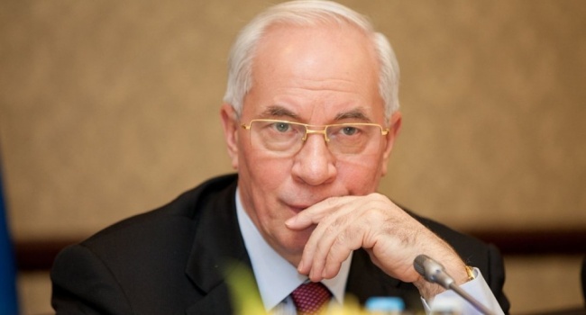С Азарова сняли санкции С Азарова сняли санкции