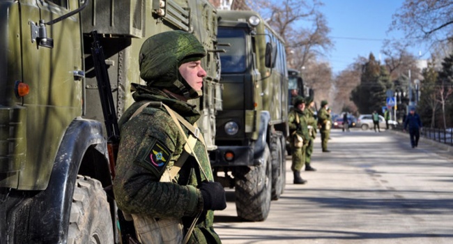 Поговорите еще про то, что Порошенко выдумал военное положение на пустом месте: военная техника направляется в сторону Украины