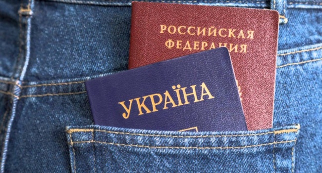 РФ сначала даст украинцам свои паспорта, а потом заявит о своем праве на «защиту» российского народа: журналист раскрыл подлый план Кремля 
