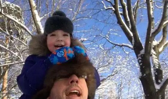 Максим Галкин выложил в Instagram личные фото и видео с сыном Гариком