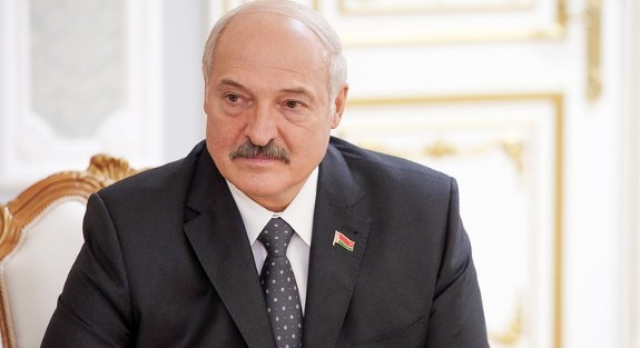 Украинские танки используют российское топливо - Лукашенко